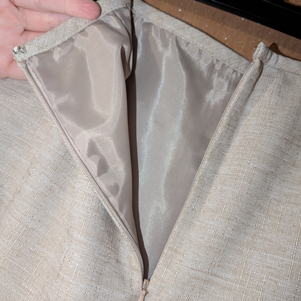 Women's Beige Blazer and Skirt Set - Picture 11 of 13